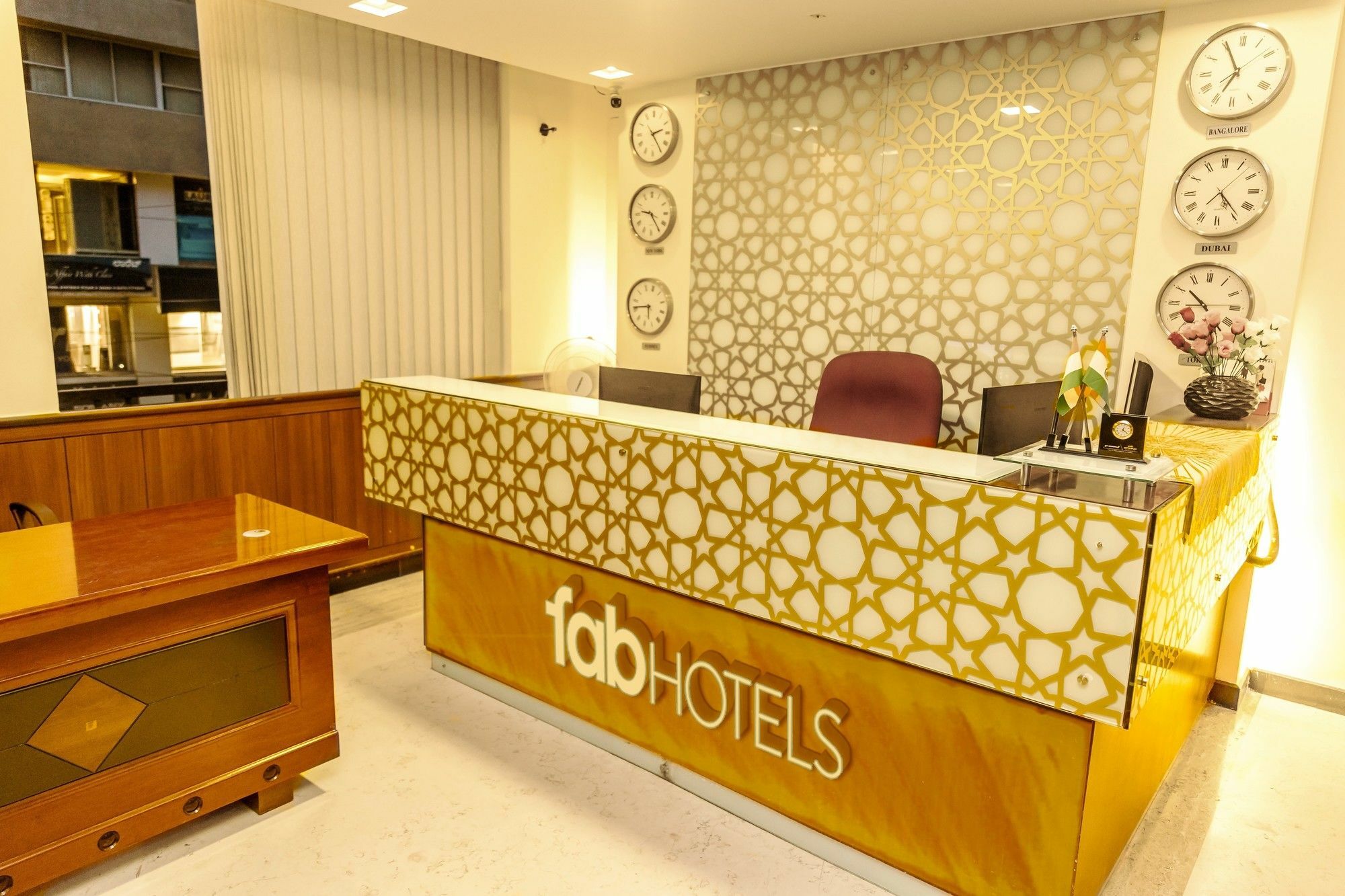 Fabhotel Oriental Suites Mg Road Bangalore Buitenkant foto